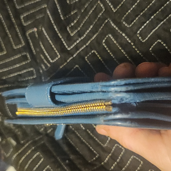 PRADA SAFFIANO WALLET - Picture 6 of 9